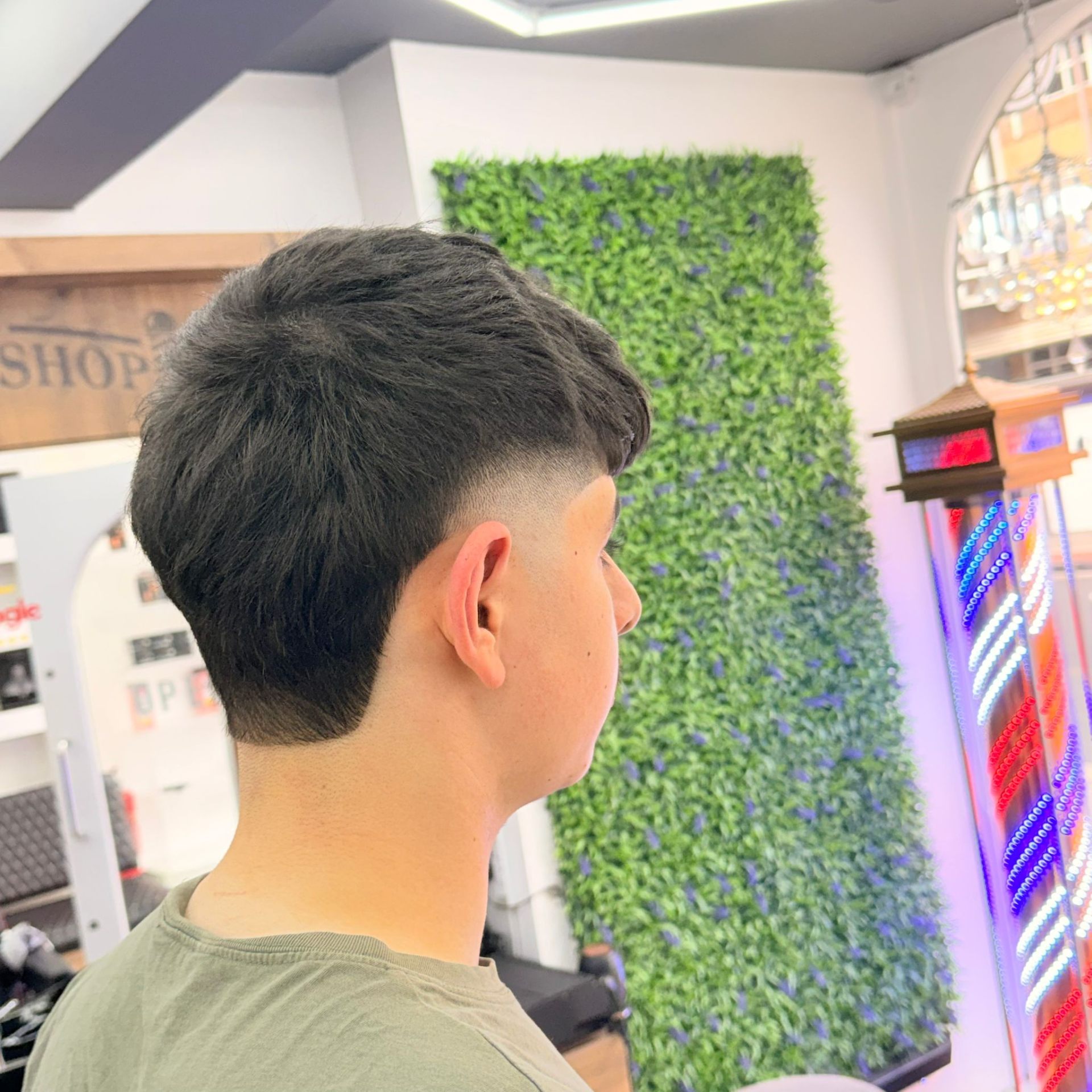 Skin Fades haircut at MO BARBER