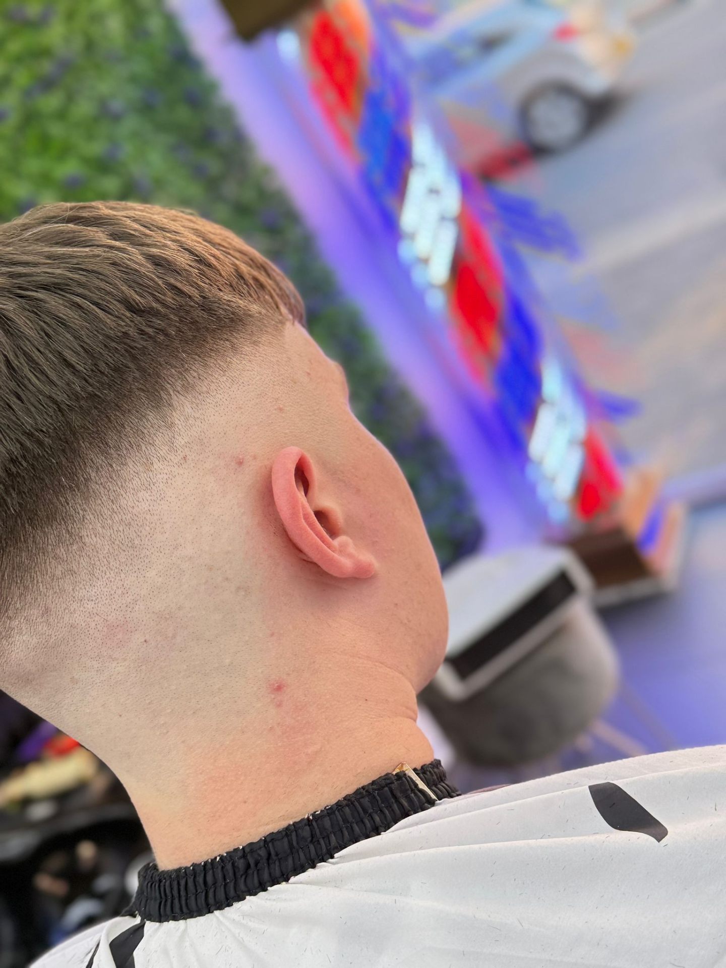 Skin Fades haircut at MO BARBER